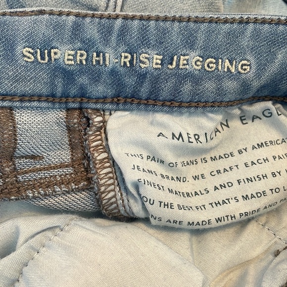 American Eagle Super Hi-Rise Jegging 2 Regular - Picture 3 of 5
